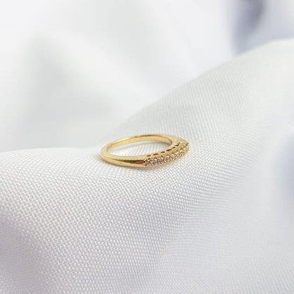 ANEL 10 ZIRC COM DETALHES DE CORACOES ECOM|BANHADO EM OURO 18K