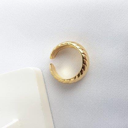 ANEL TIPO CROISSANT REGULAVEL | BANHADO EM OURO 18K