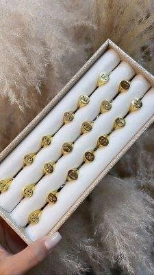 ANEL REGULAVEL CHAPA OVAL LETRA CRAV/COLOR| BANHADO EM OURO 18K