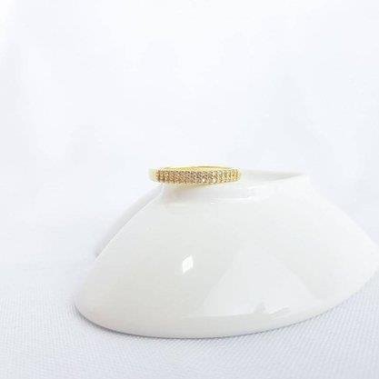 ANEL COM 2 FILEIRAS CRAVEJADAS CRISTAL | BANHADO EM OURO 18K