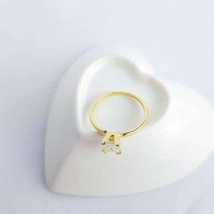 ANEL SOLITARIO ARO LISO PEDRA QUADRADA | BANHADO EM OURO 18K