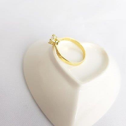 ANEL SOLITARIO ARO EM ZIRC /FALSA ZIRC | BANHADO EM OURO 18K