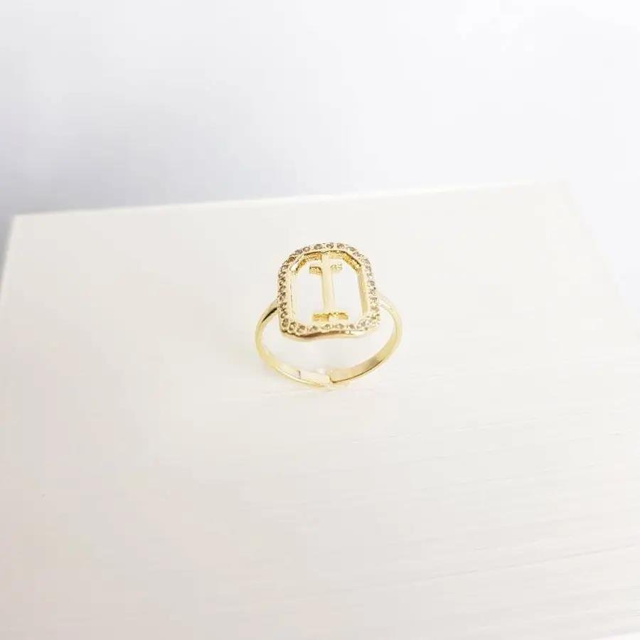 ANEL 1,6CM RETANGULAR CRAV/VAZADA COM LETRA I LISA