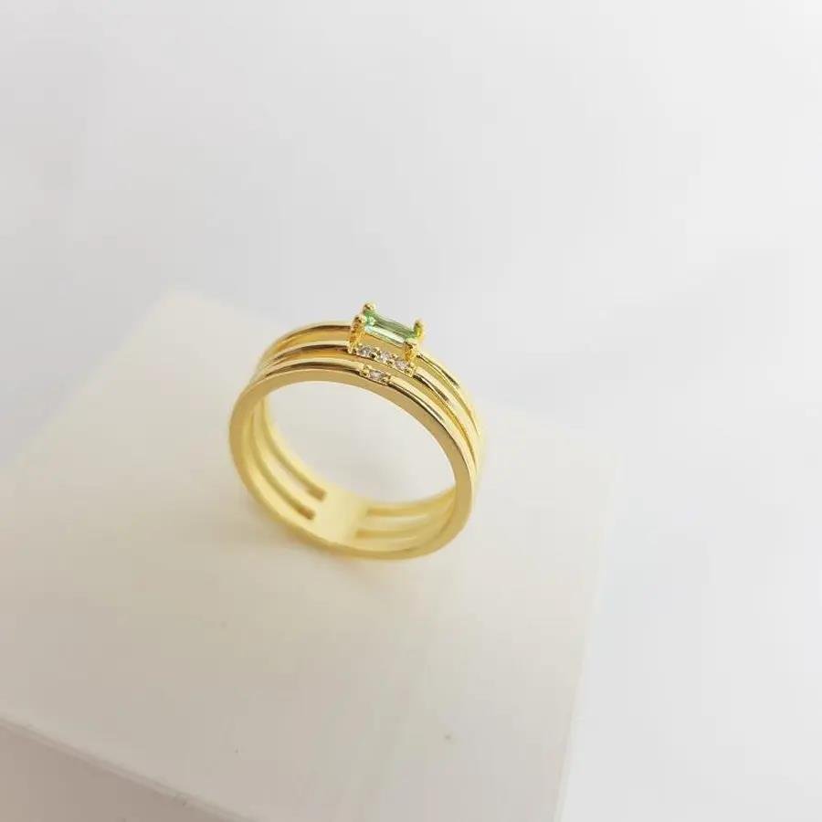 ANEL ARO TRIPLO ZIRC RETANG VERDE AGUA |BANHADO EM OURO 18K