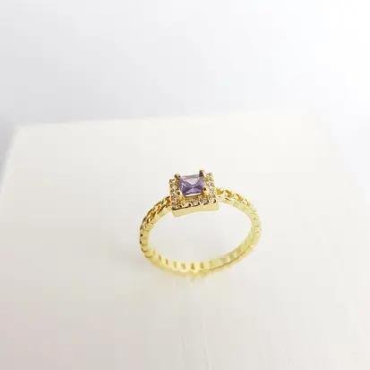 ANEL ARO EM ELOS RETANG ZIRC LILAS CRAV REDOR | BANHADO EM OURO 18K