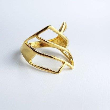 ANEL EM 'X' ONDULADO VAZADO 2,1CM | BANHADO EM OURO 18K