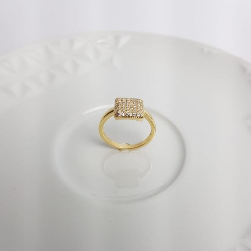 ANEL LISO ENTREMEIO QUADRADO CHUVEIRINHO CRAV| BANHADO EM OURO 18K