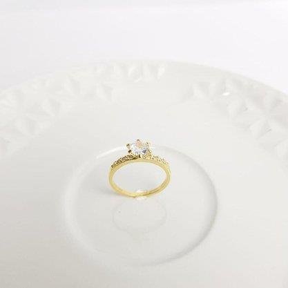 ANEL SOLITARIO ZIRC 6 GARRAS E CRAV LATERAL | BANHADO EM OURO 18K