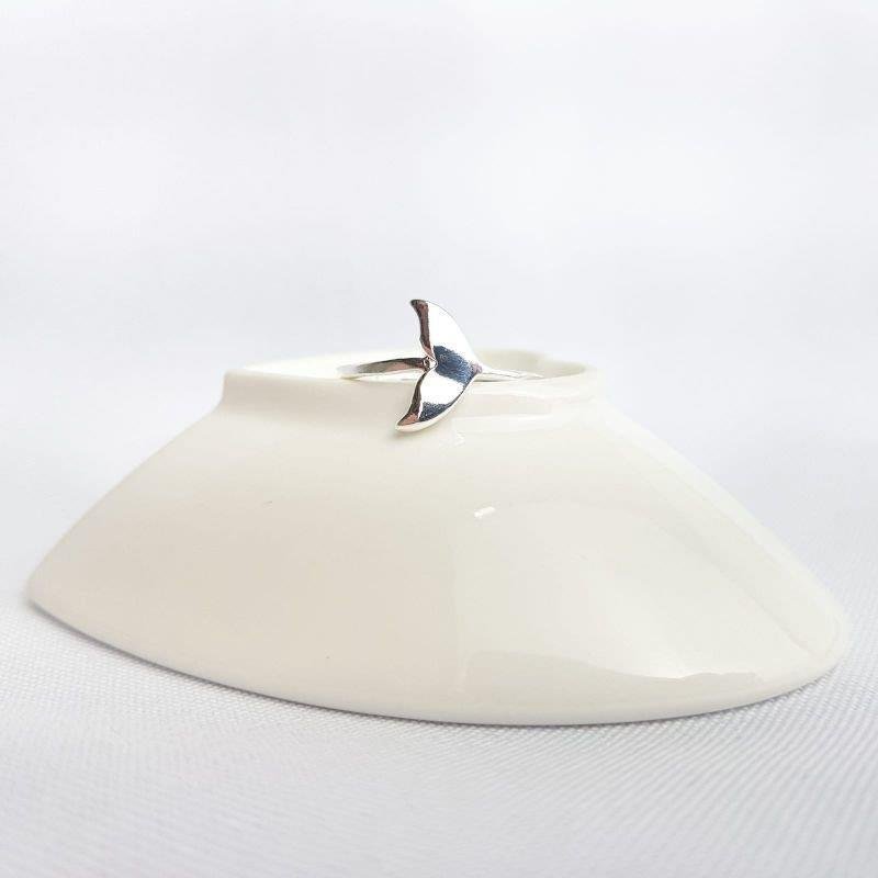 ANEL CAUDA BALEIA | BANHO DE PRATA 