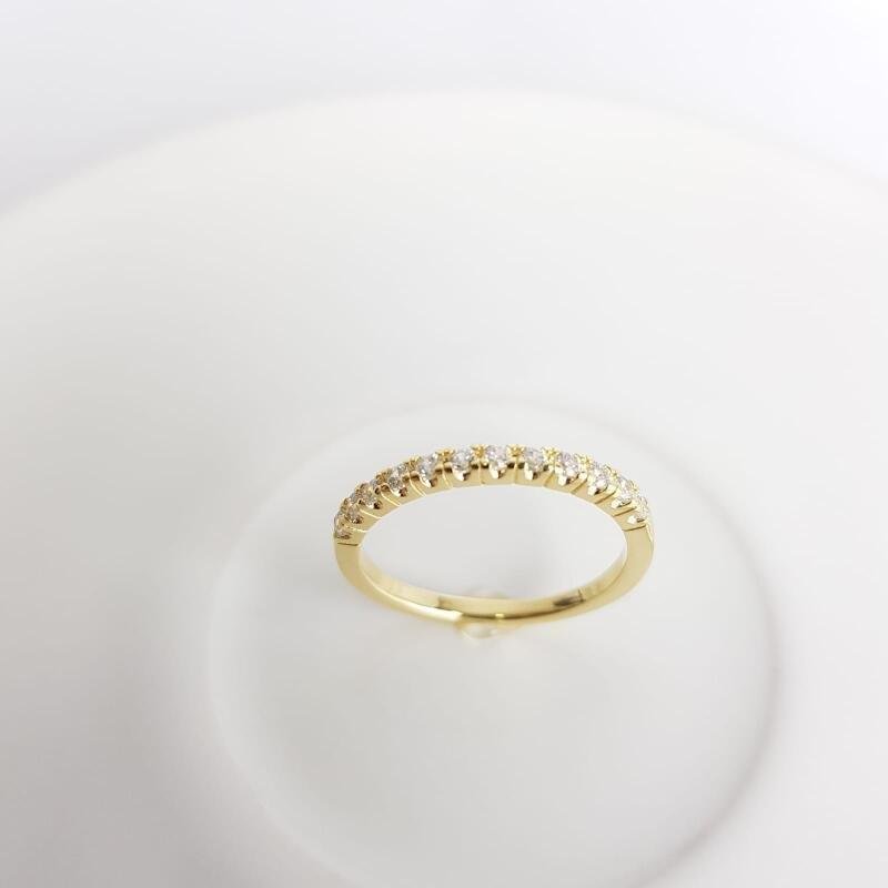 ANEL MEIA ALIANCA CRAVEJADO | BANHADO EM OURO 18K