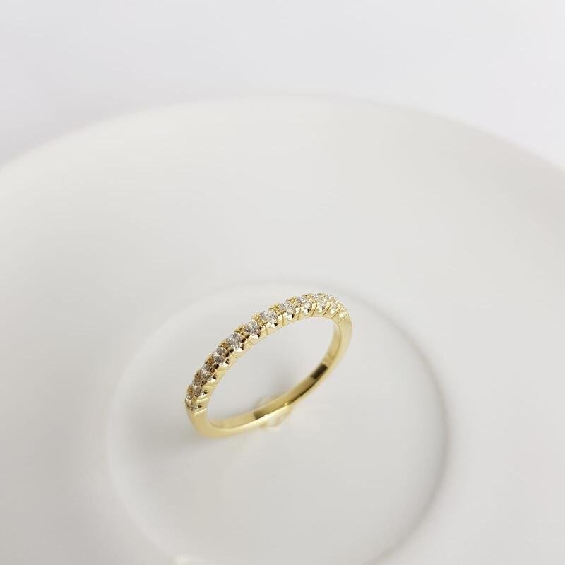 ANEL MEIA ALIANCA CRAVEJADO | BANHADO EM OURO 18K