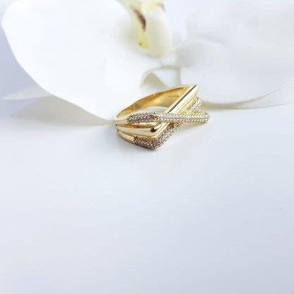 ANEL FRENTE QUADRADA ARO ATRAVESSADO CRAVEJADO