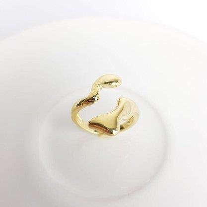 ANEL REGULAVEL MINIMALISTA EM FORMAS ONDULARES| BANHADO EM OURO 18K