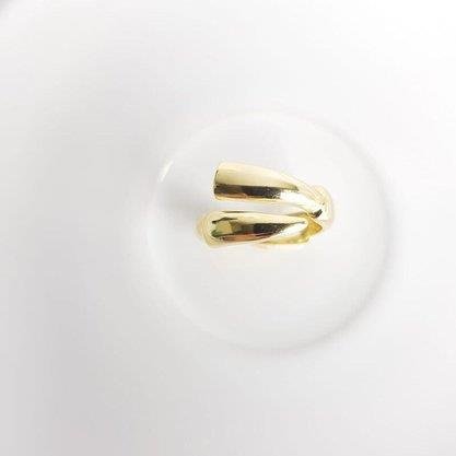 ANEL ARO ABERTO EM ESCAMAS ENCAIXADAS LISAS | BANHADO EM OURO 18K