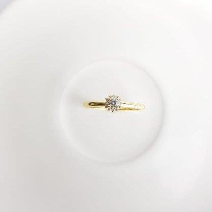 ANEL SOLITARIO MICROCRAV EM ZIRC CRISTAL | BANHADO EM OURO 18K