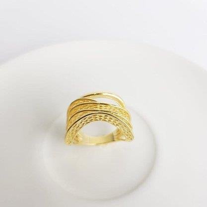 ANEL EM CHAPAS ONDULADAS VAZADAS E LISAS