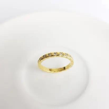 ANEL TODO TRABALHADO EM TRIANGULOS LISOS/CRAV