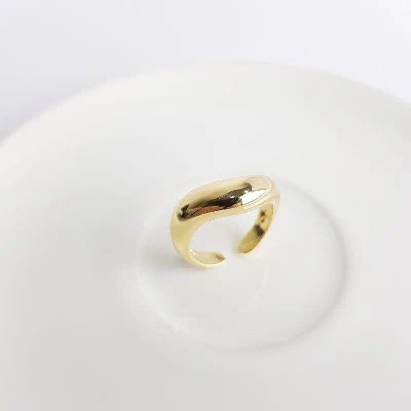 ANEL ABERTO ONDULADO | BANHADO EM OURO 18K