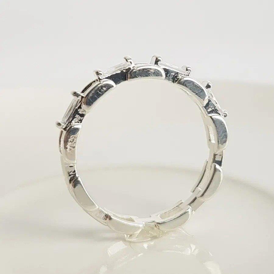 ANEL ARO EM FILETES RETANGULARES INTERC BAGUETES | BANHO DE PRATA