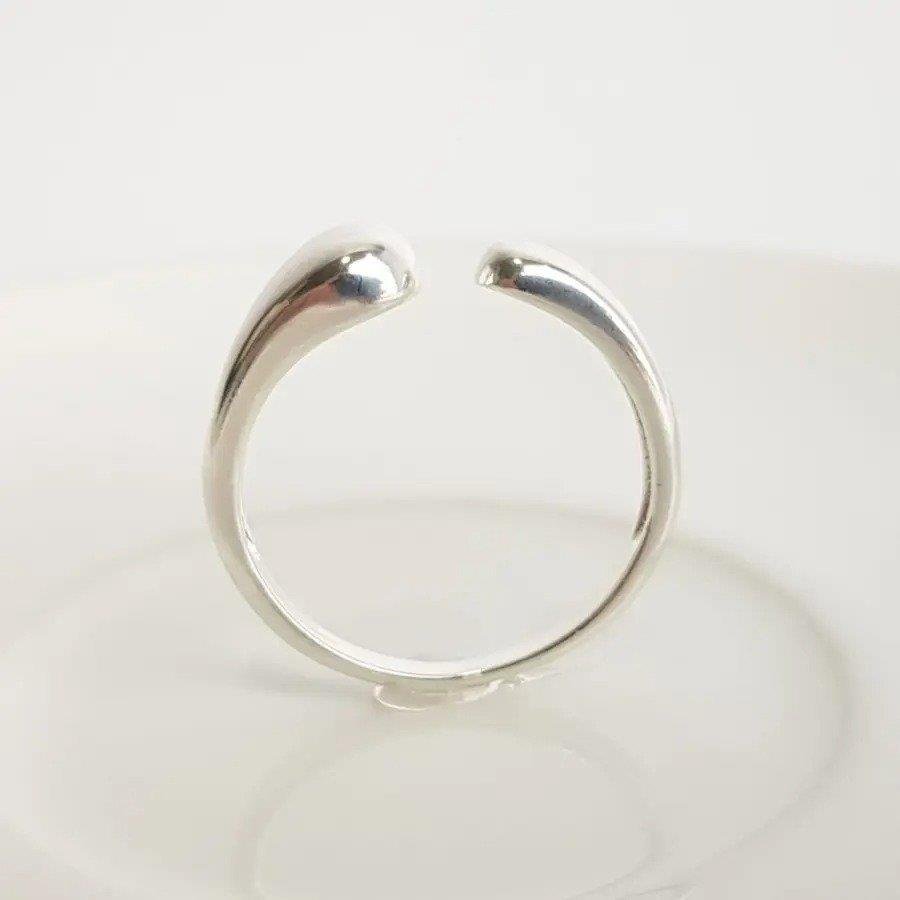 ANEL ARO ABERTO PONTAS EM GOTA LISA| BANHO DE PRATA