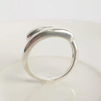 ANEL ARO ABERTO ENTRELACADO LISO B.PRATA