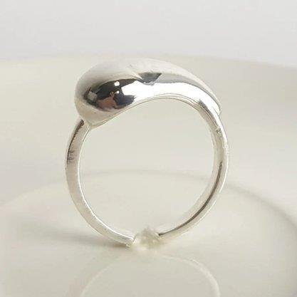 ANEL ARO ABERTO FRENTE EM GOTA LISA B.PRATA