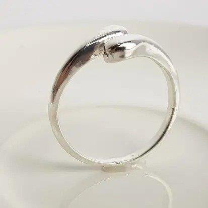 ANEL ARO REGULAVEL PONTAS EM GOTA OVAL | BANHO DE PRATA