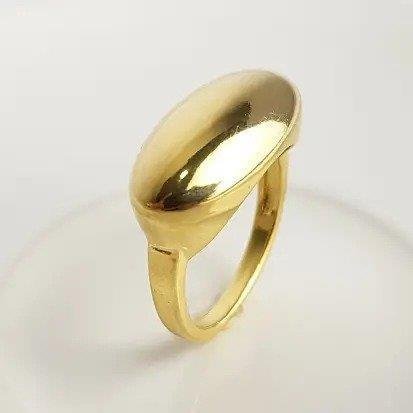 ANEL ARO FRENTE OVAL LISO | BANHO DE OURO 18K 