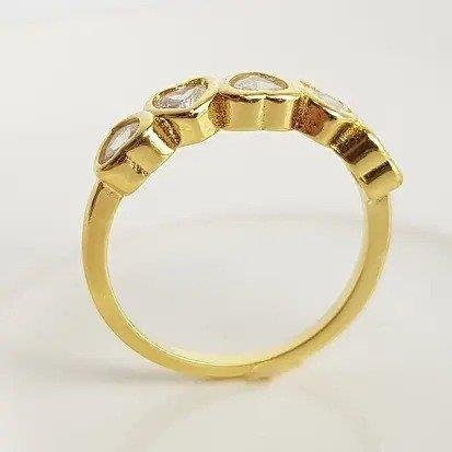 ANEL ARO LISO 5 CORACOES CRISTAIS | BANHADO EM OURO 18K