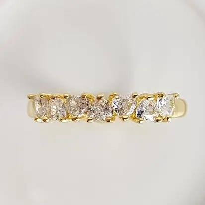 ANEL MEIA ALIANCA ARO EM 7 CORACOES CRISTAIS | BANHO DE OURO 18K 3MM