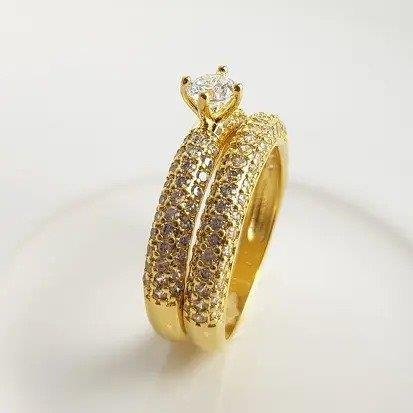 ANEL SOLITARIO/MEIA ALIANCA ARO CRAV PTO LUZ CRISTAL| BANHADO EM OURO 18K