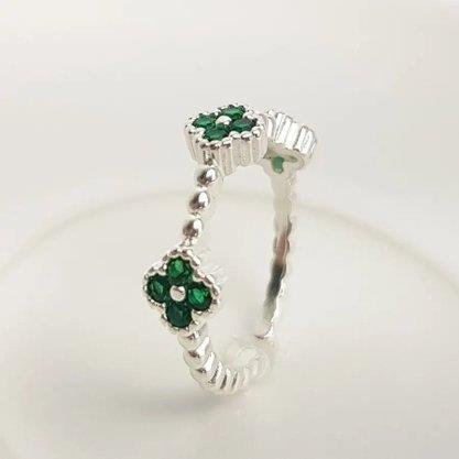 ANEL ARO EM BOLINHAS 3 TREVOS ZIRC VERDE B.PRATA