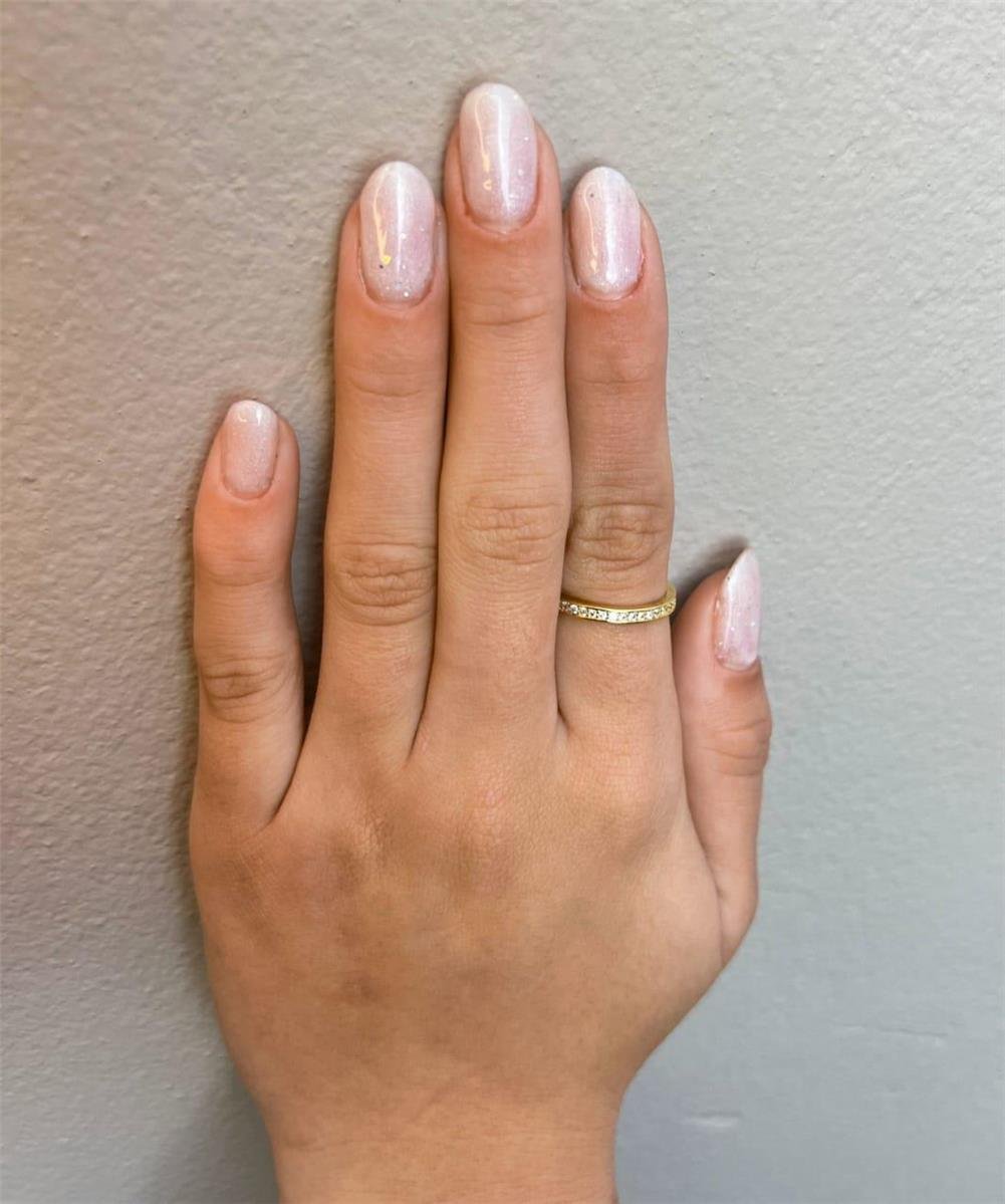 ANEL MEIA ALIANÇA FILETE LISO/ ZIRCÔNIAS AO MEIO CRISTAIS | BANHADO EM OURO 18K