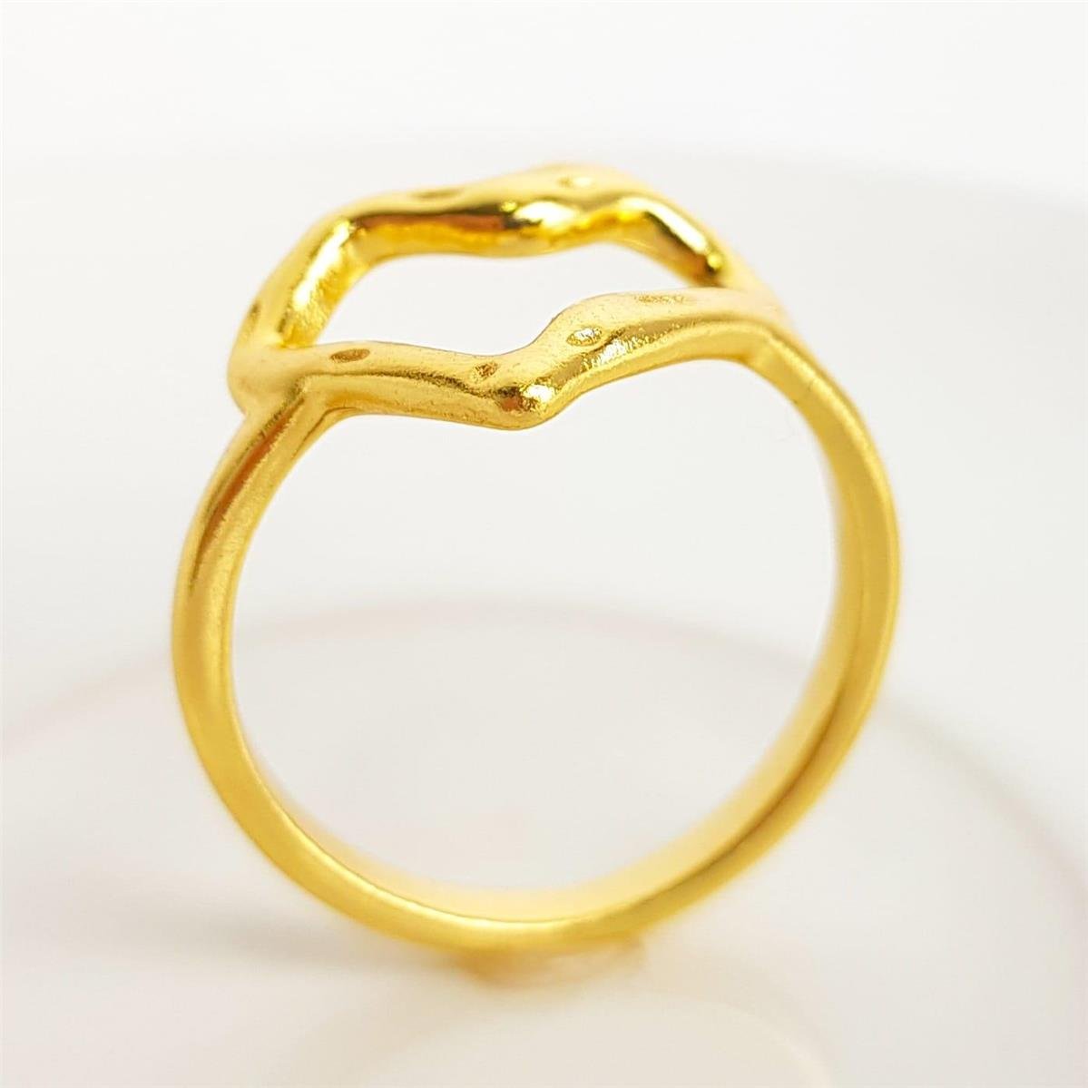 ANEL ARO LISO CORAÇÃO EFEITO DERRETIDO | BANHADO EM OURO 18K 