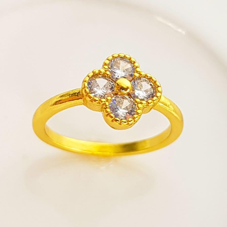 ANEL ARO LISO TREVO CRISTAL AO MEIO | BANHADO EM OURO 18K 