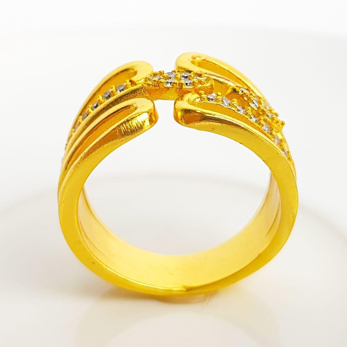 ANEL EM FILETES LISOS PONTAS E FILETE CRAVEJADOS | BANHADO EM OURO 18K 