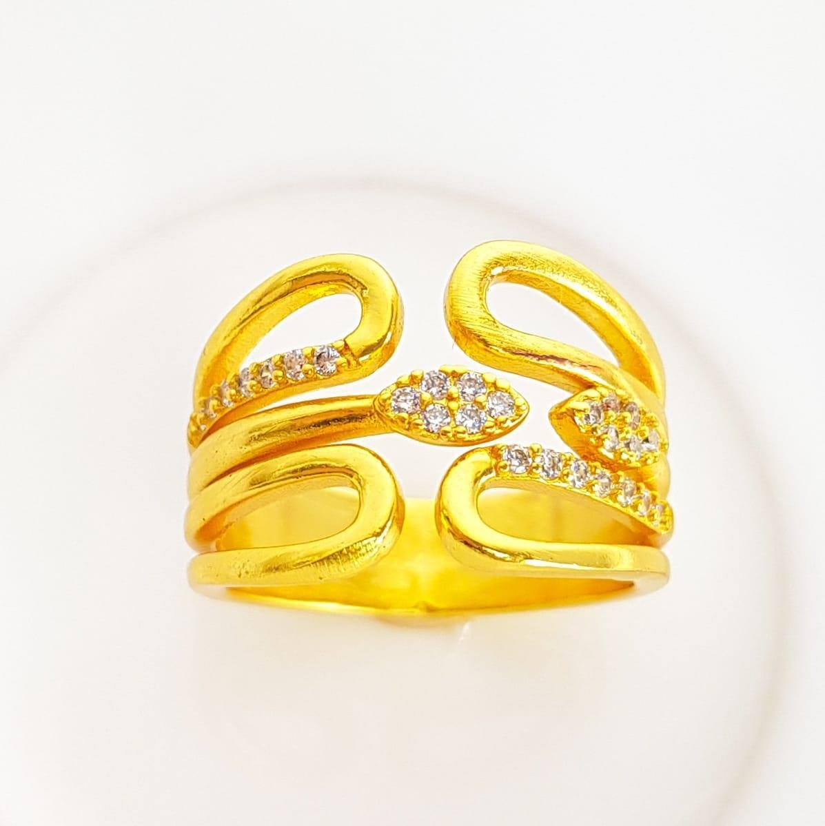 ANEL EM FILETES LISOS PONTAS E FILETE CRAVEJADOS | BANHADO EM OURO 18K 