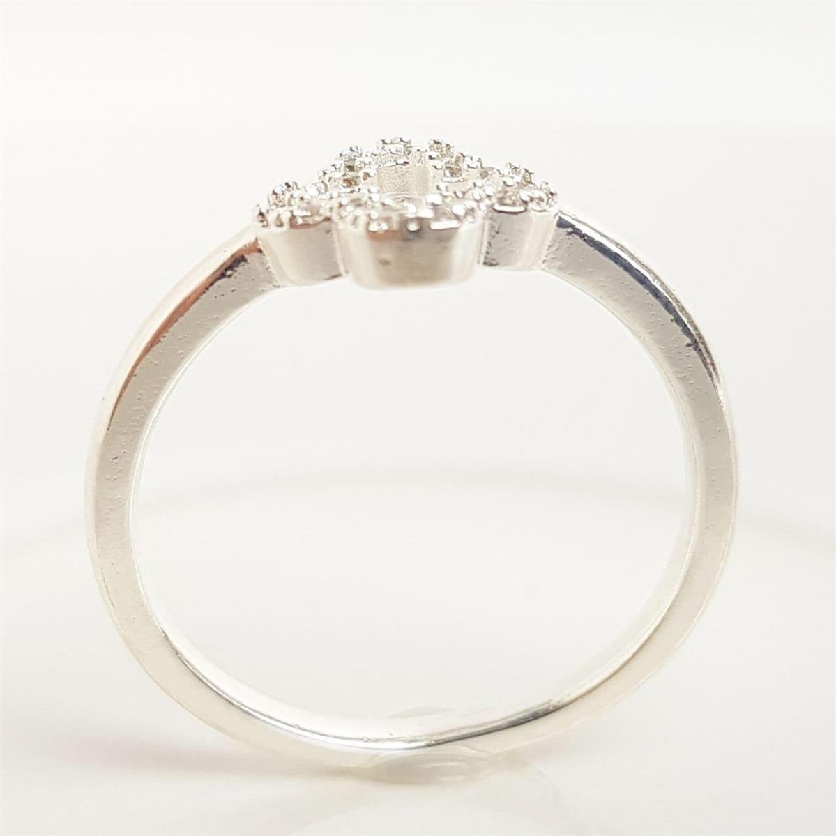 ANEL ARO LISO MEIO EM TREVO CRAVEJADO VAZADO | BANHO DE PRATA