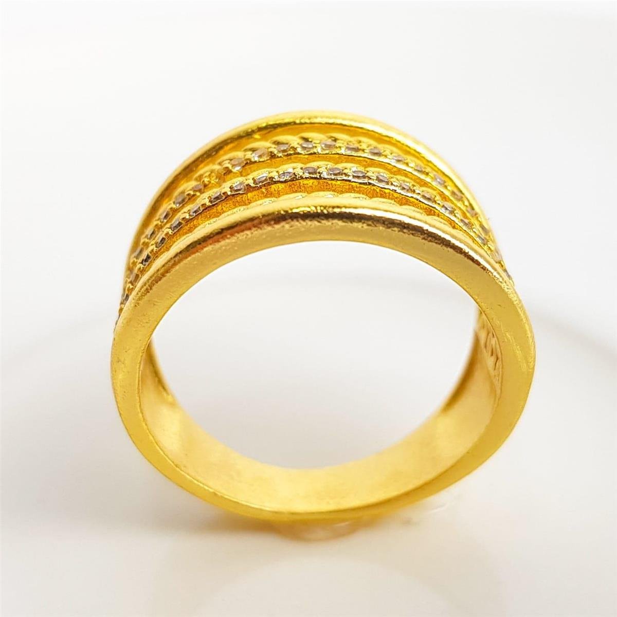 ANEL EM 7 AROS LISOS CRAVEJADOS E TORCIDO | BANHADO EM OURO 18K 