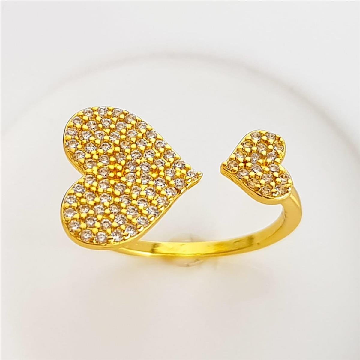 ANEL REGULÁVEL PONTAS EM CORAÇÃO CRAVEJADO | BANHADO EM OURO 18K 