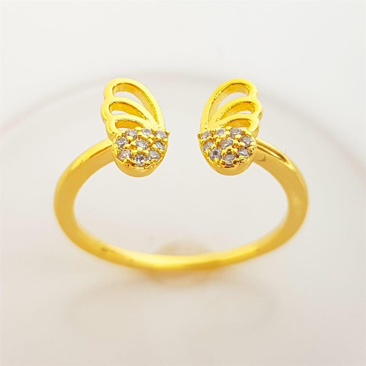 ANEL REGULÁVEL ARO LISO BORBOLETA NAS PONTAS BASE CRAVEJADA | BANHADO EM OURO 18K 