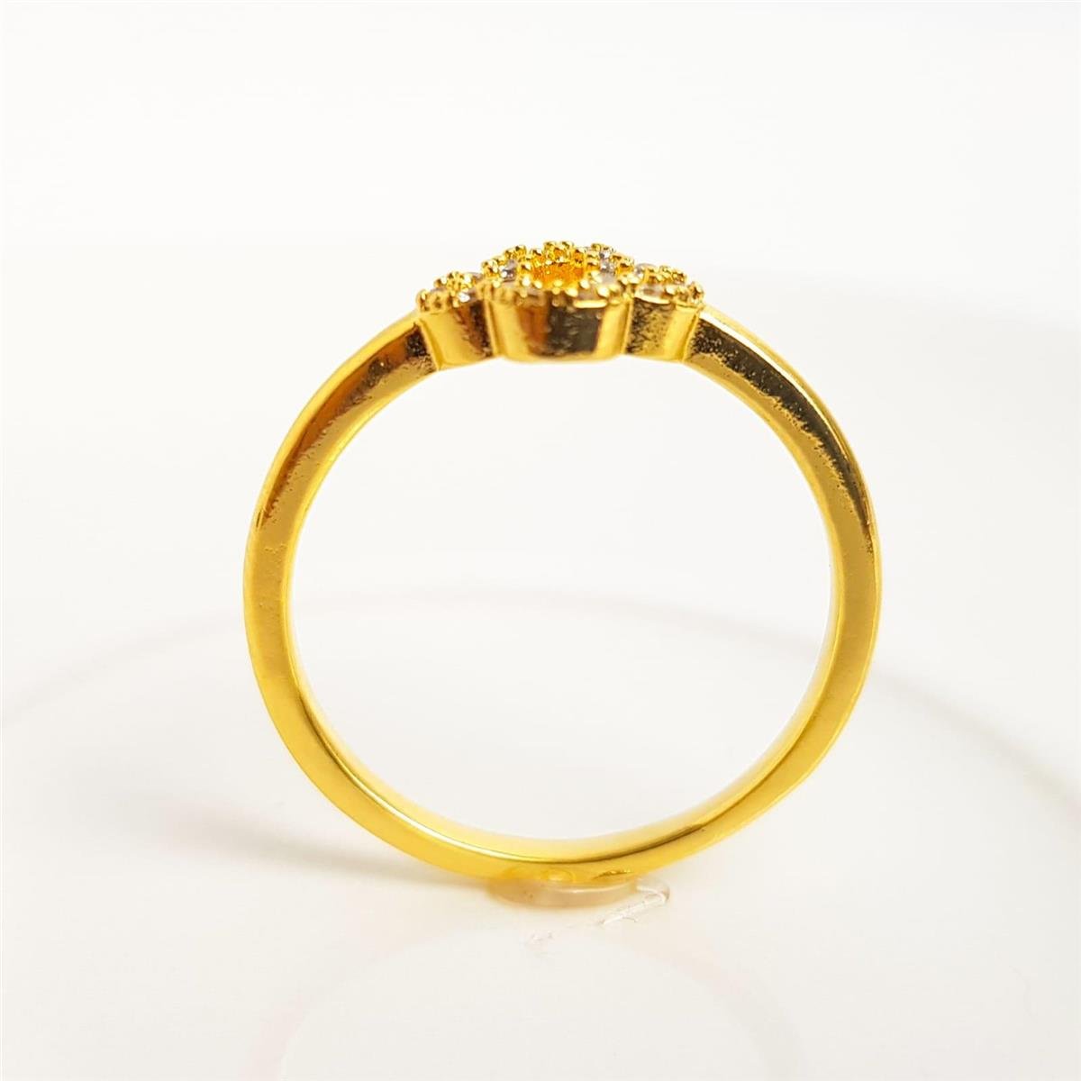 ANEL ARO LISO COM TREVO VAZADO CRAVEJADO|BANHADO EM OURO 18K 