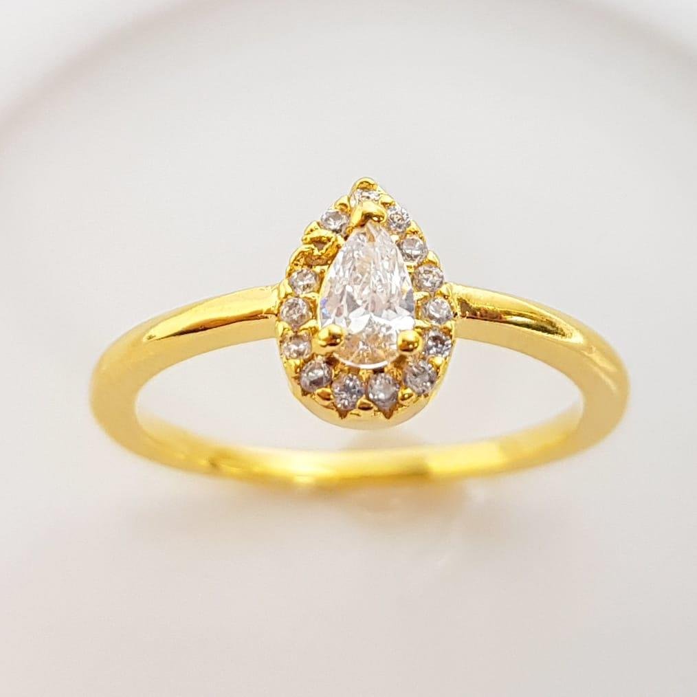 ANEL SOLITÁRIO GOTA CRISTAL COM CRAVEJADO AO REDOR | BANHADO EM OURO 18K 