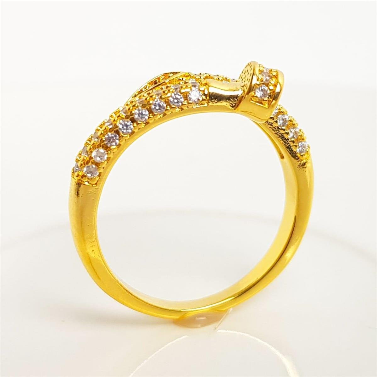 ANEL INSPIRAÇÃO CARTIER ARO CRAVEJADO | BANHADO EM OURO 18K 