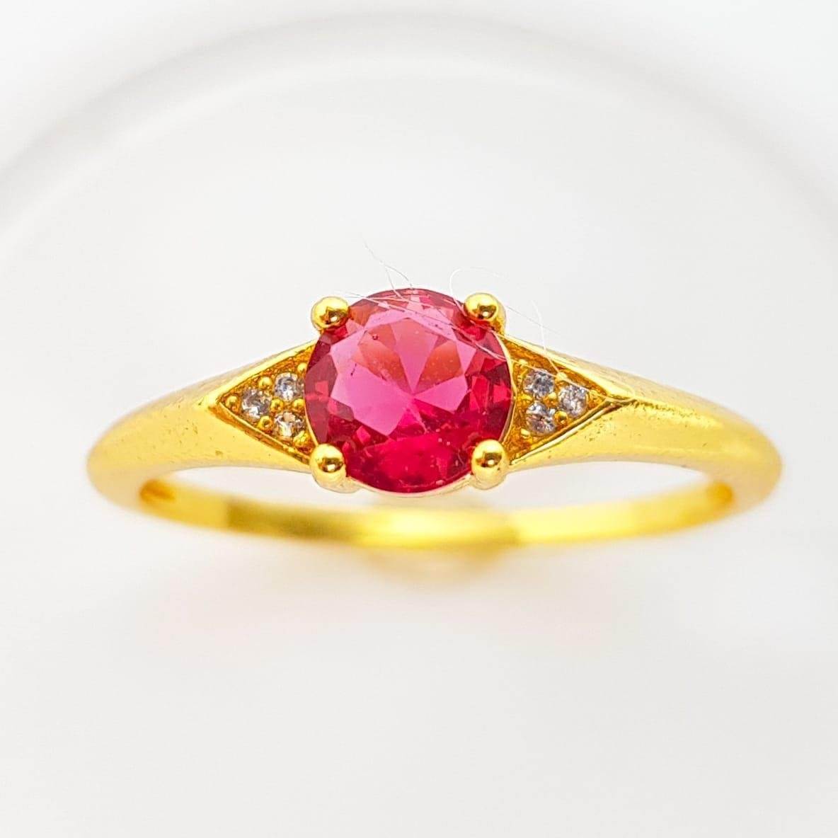 ANEL SOLITÁRIO ARO LISO ZIRCÔNIA BORDO REDOR CRAVEJADO | BANHADO EM OURO 18K 