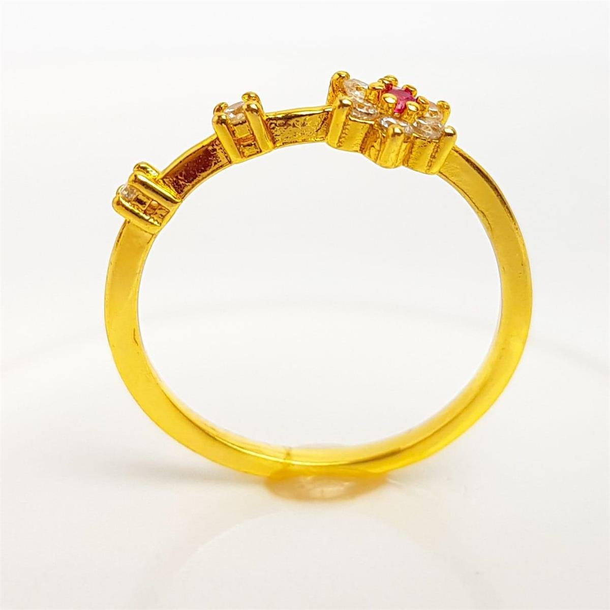 ANEL ARO LISO COM 2 ZIRCÔNIAS E UMA FLOR CRISTAL | BANHADO EM OURO 18K 