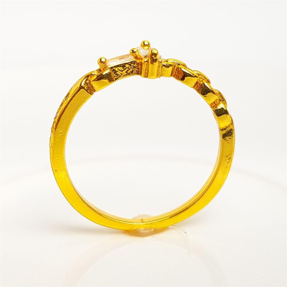 ANEL EM ELOS REDONDOS FILETE CRAVEJADO/2 BAGUETES CRISTAIS | BANHADO EM OURO 18K 