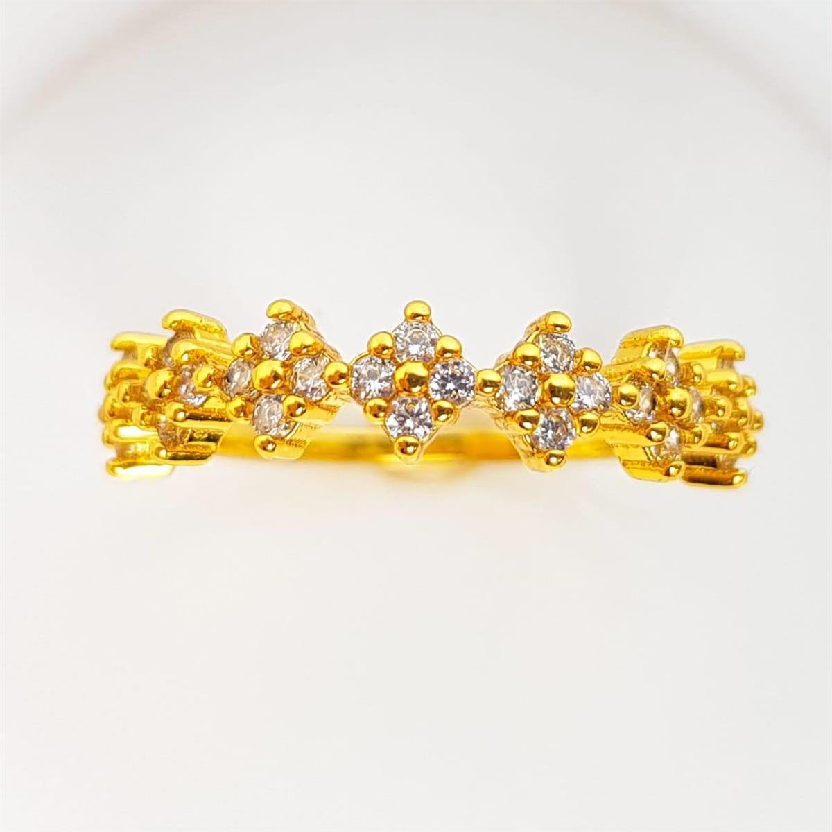 ANEL ARO EM 7 FLORES CRISTAIS | BANHADO EM OURO 18K 