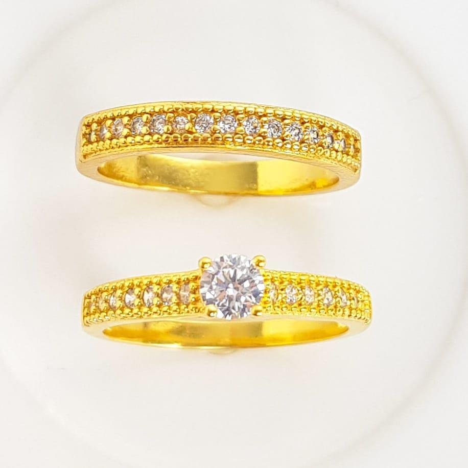 ANEL MEIA ALIANÇA SOLITÁRIO FILETE CRAVEJADO CRISTAL | BANHADO EM OURO 18K 