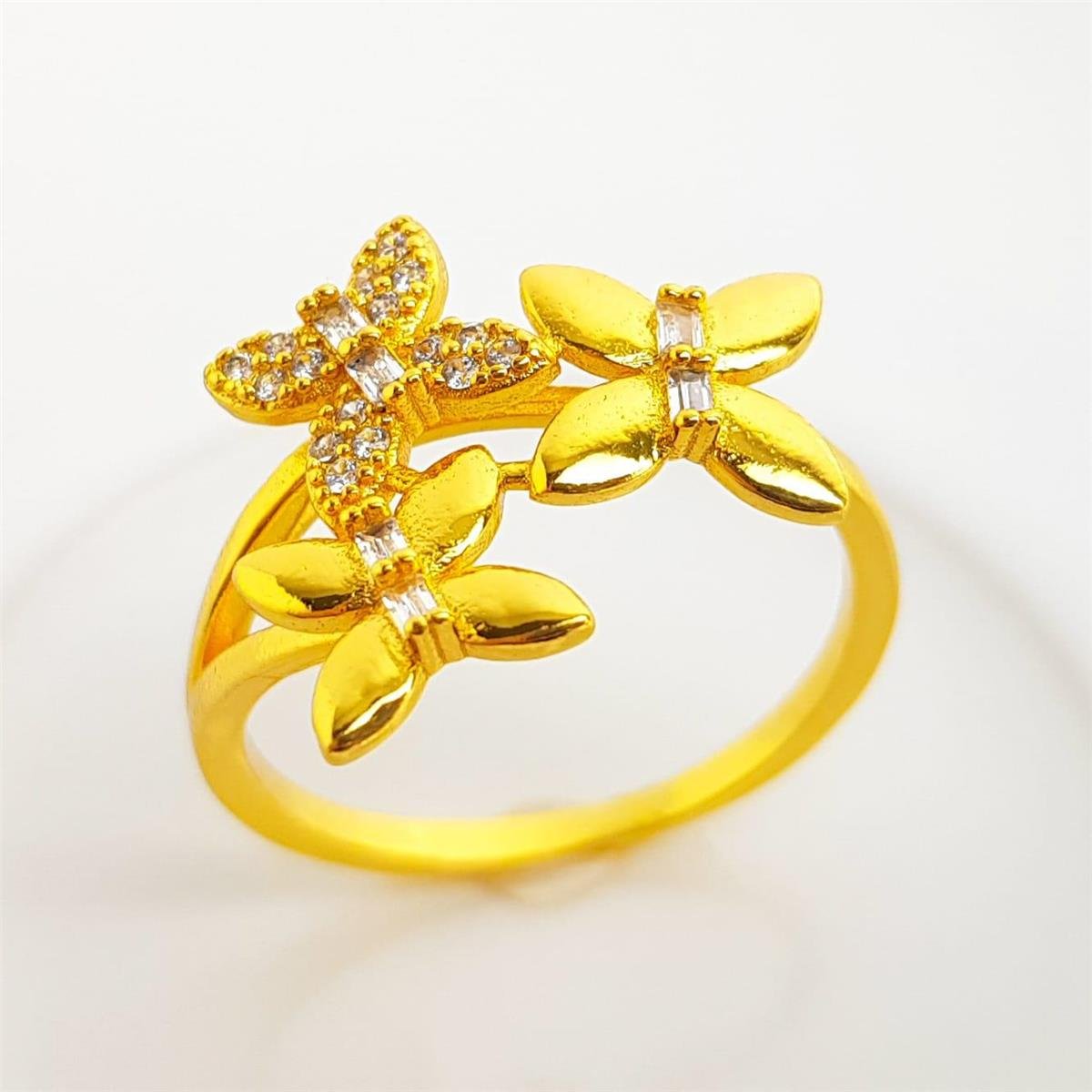 ANEL ARO DUPLO 3 FLORES LISAS E CRAVEJADA ZIRCÔNIA AO MEIO | BANHADO EM OURO 18K 